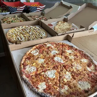 Cheese Louise, Major Potato, Cheesebread with sauce, BLT and Major Tomato!!