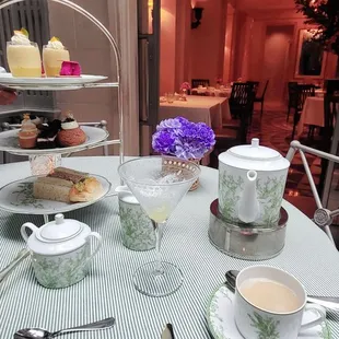 Tea service in the courtyard