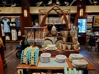 Hale Manu Boutique
