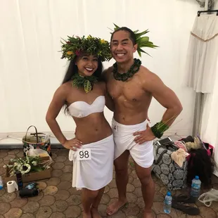 Melanee Tano of Makamae and Tallon Pedregosa of Na Hoku Mai Kanoelani
