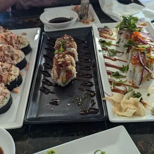 Beautiful service ... All our rolls were amazing .... Golden Gate, Cowboy, and Super Spicy Roll.