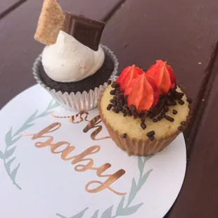 Camping theme baby shower cupcakes