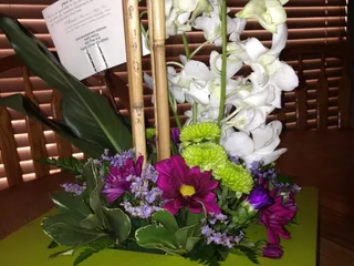 Arrow Flowers & Gifts