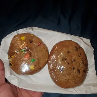 Chocolate chip cookie and M&amp;M cookie