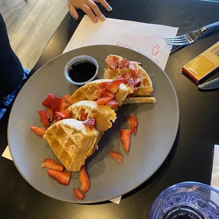 Waffle & Strawberries