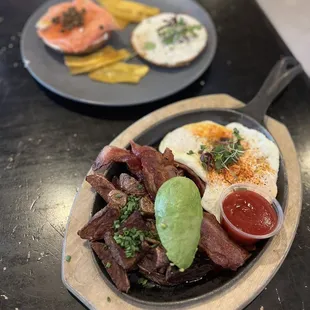 Eggs, Bacon &amp; Potato Skillet