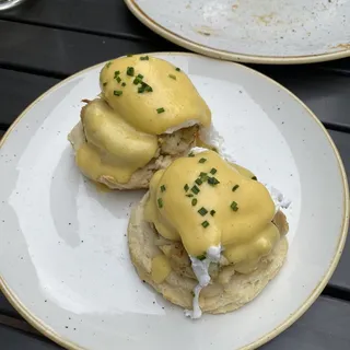Crab Cake Benedict