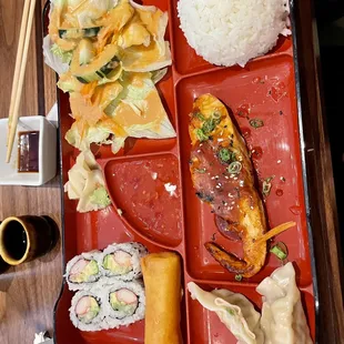 Salmon Bento Box (dinner)