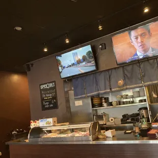 Sushi bar service