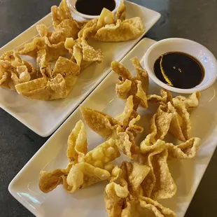 Home made cheesy crab rangoons