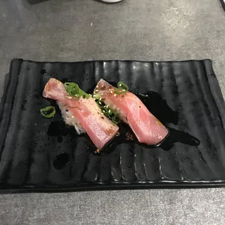 Seared Tuna Sushi