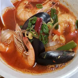 Korean spicy ramen noodle with added shrimp. Enough ramen for 1 person only...