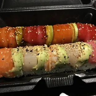 Top: Jessica roll, bottom: Rainbow roll