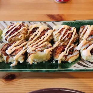 Spicy tuna tempura roll.