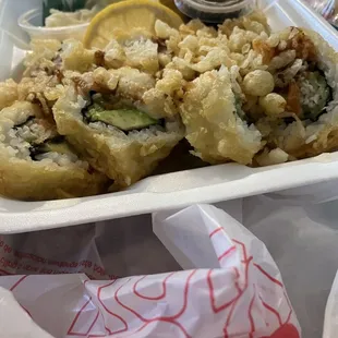 This is their CA tempura roll. I love it so good!!!