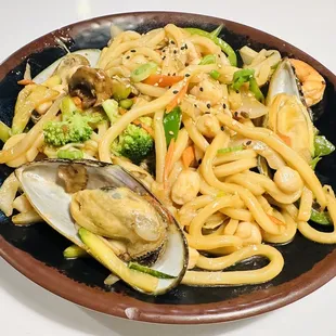 113. Sefood Combination Yaki Udon