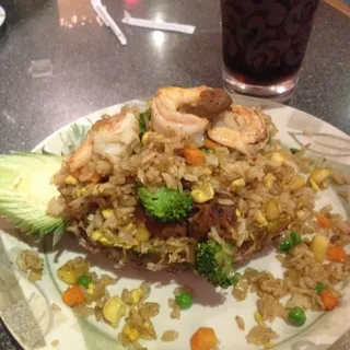 Hawaiian Pineapple Fried Rice