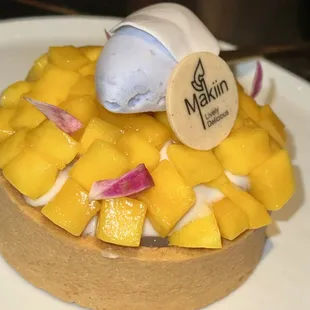 Mango tart