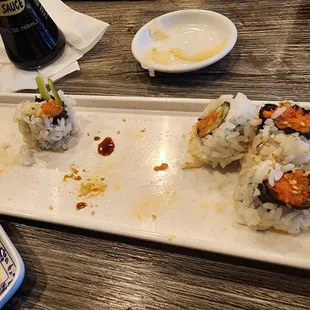 Happy hour rolls!  Spicy Salmon (left) and spicy tuna (right).