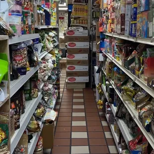 the aisle of a grocery store
