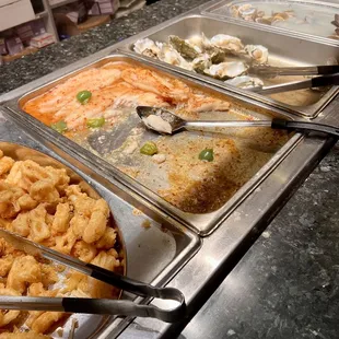 oysters and mussels, interior