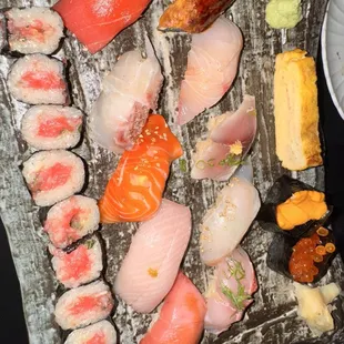 Sushi sampler