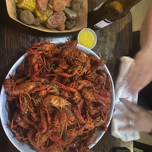 Crawfish with the fixings!!