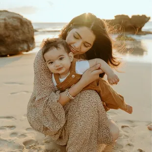 Beautiful sunset  at Makua  beach  @aloha_tatiphotography