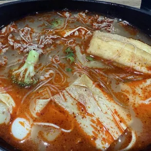 noodles, noodle soup, ramen, ramen and noodles, food, noodle dish