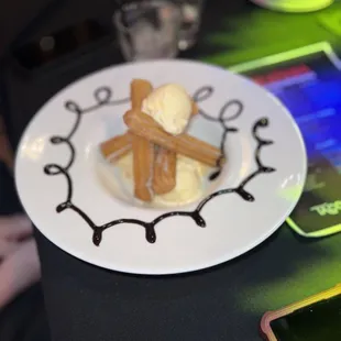 Lest celebrate together ! Churros and ice cream!