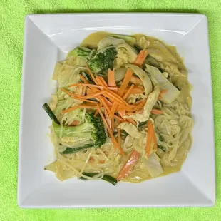 Yellow Curry Noodles ( Stir Fried)