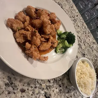 General Tso's Chicken Lunch