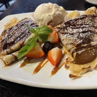 Crepes - Panqueques De Dulce De Leche (soo delicious!)