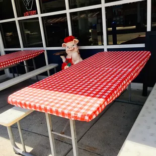 Nice outside seating to eat