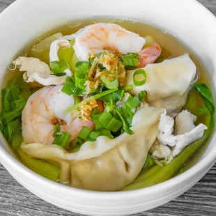 Dumpling soup