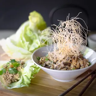 Malee's lettuce wrap