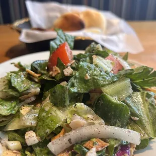 The best fattoush salad periodt !