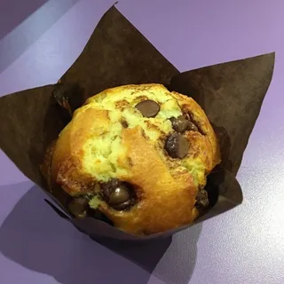 Chocolate chip muffin