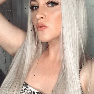 icy blonde !