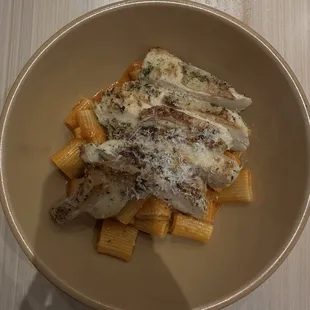 rigatoni alla vodka with chicken