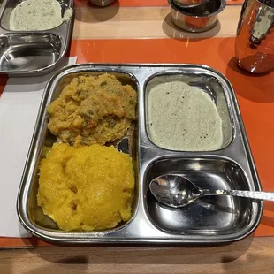 Tasty chow chow bath