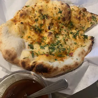 Spicy Garlic Naan