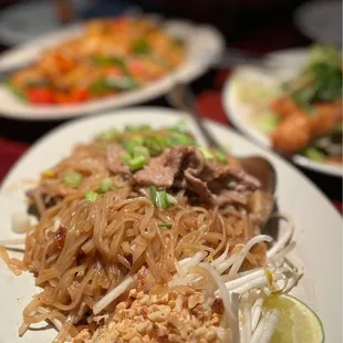 Pad Thai with beef