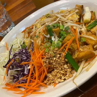 Pad thai with tofu