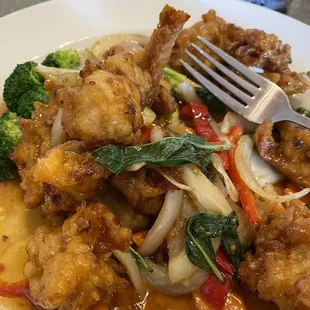 Crispy Basil Chicken