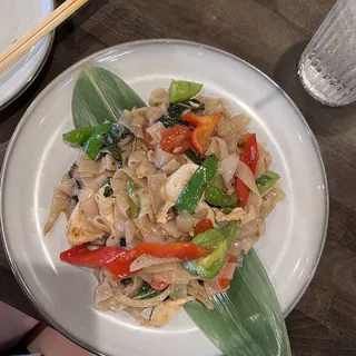 Pad Kee Mao Dish