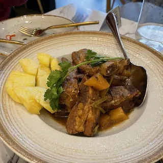 Pineapple Braised Pork Ribs
