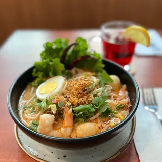 Creamy Tom Yum Noodle