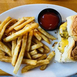 Happy hour all day Sunday  sliders  6.00