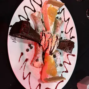 Cheesecake chick cake canoli